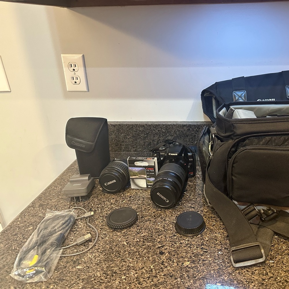 Canon rebel eos xti camera